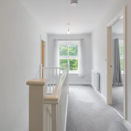 The Orchard - Spacious 5 Bed Burton-upon-Trent Exterior photo